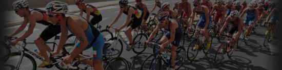 Cyclists 2000x500